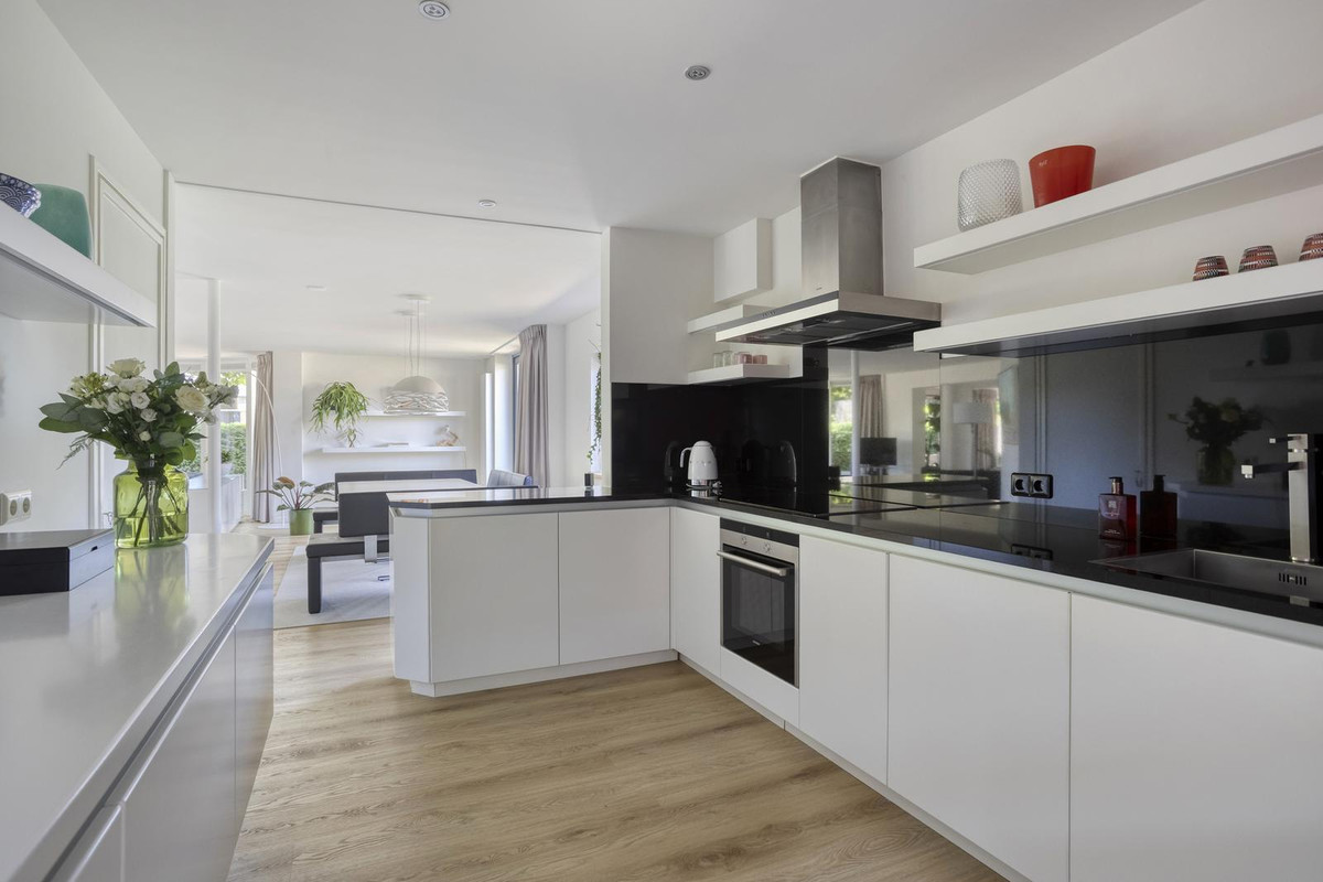 Vrijstaande woning te koop: Irenelaan 2, Alkmaar
