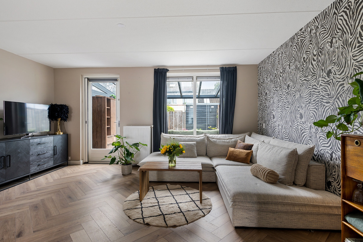 Tussenwoning te koop: Het Kasteel 91, Apeldoorn