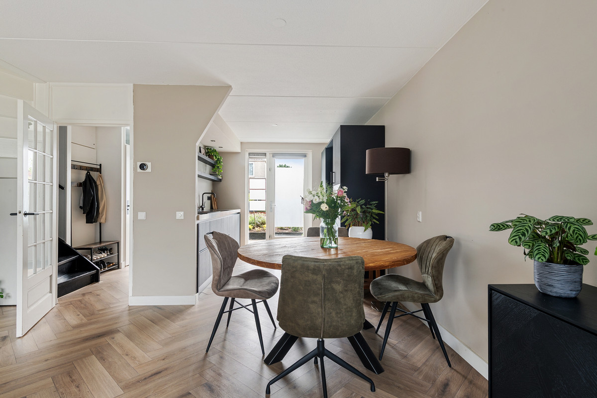 Tussenwoning te koop: Het Kasteel 91, Apeldoorn