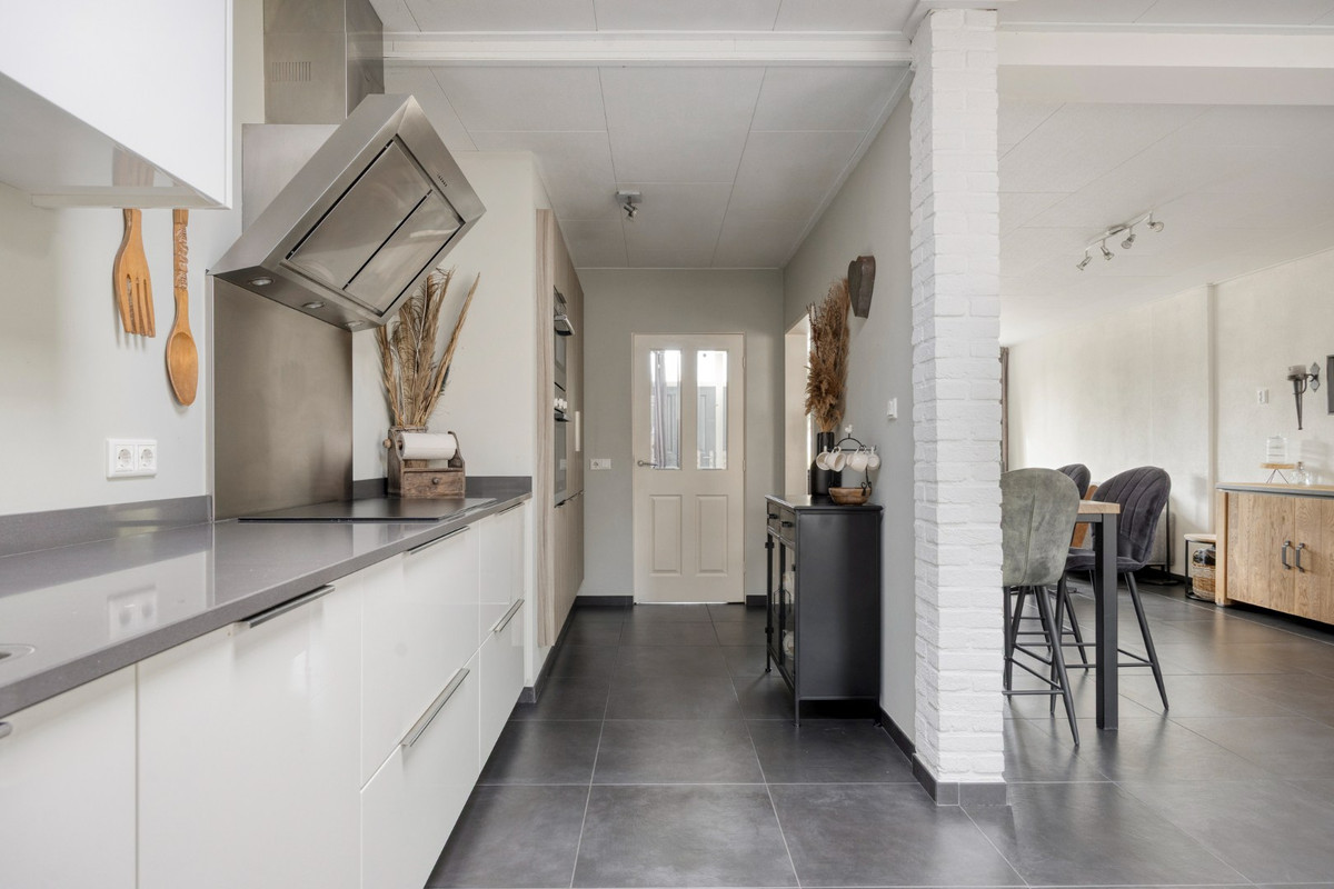 Tussenwoning te koop: Molenplein 19, Asten