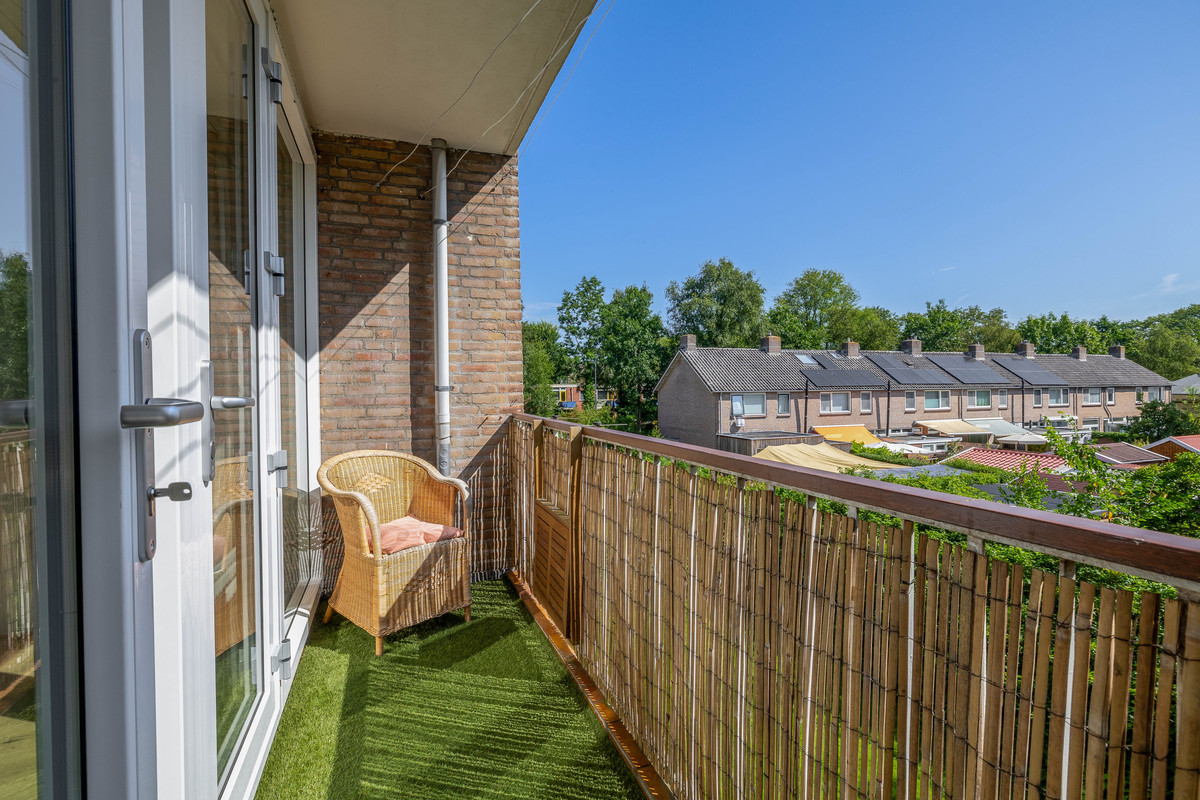 Appartement te koop: Van Iddekingeweg 184, Groningen