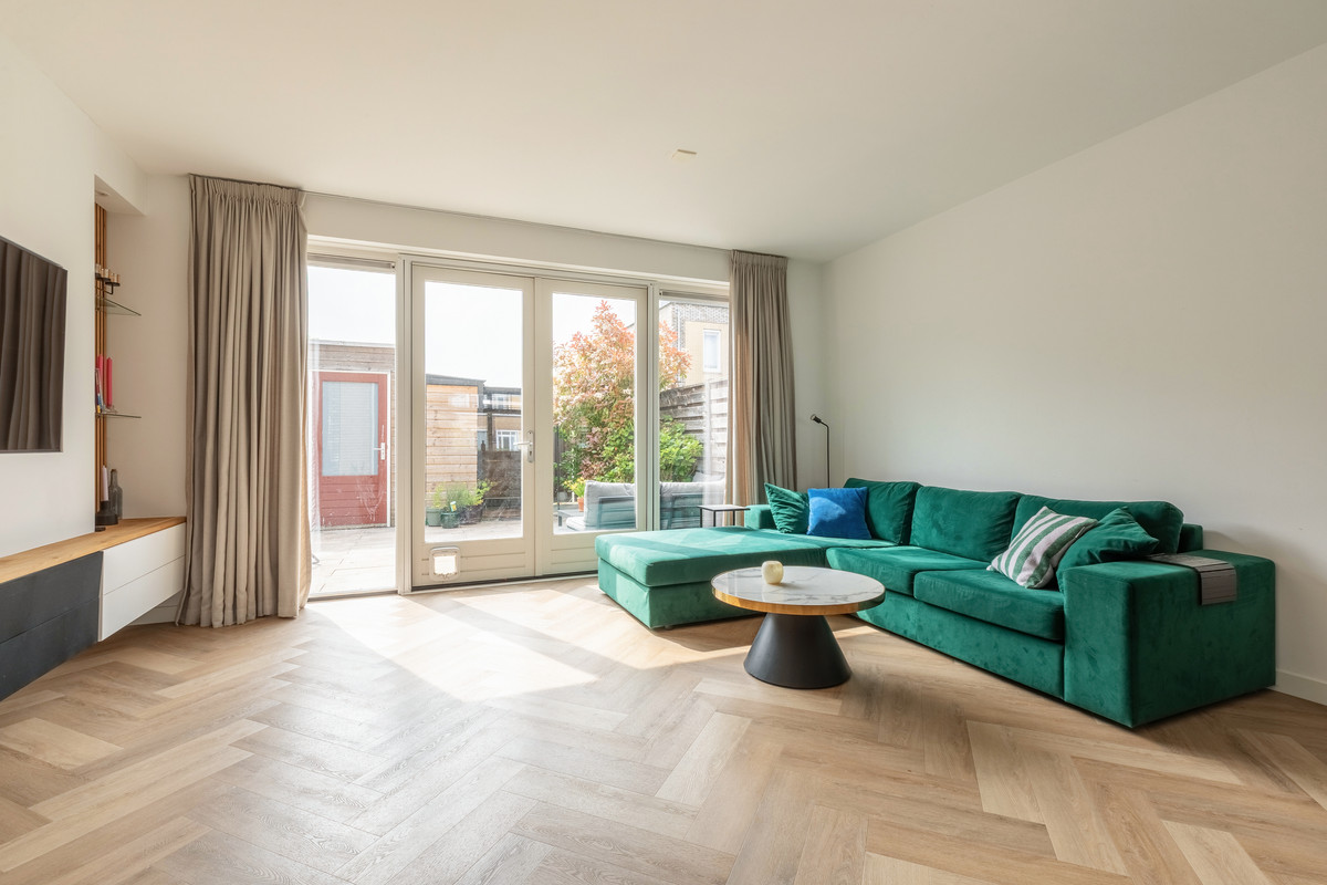 Hoekwoning te koop: Kostverlorenstraat 957, Weesp