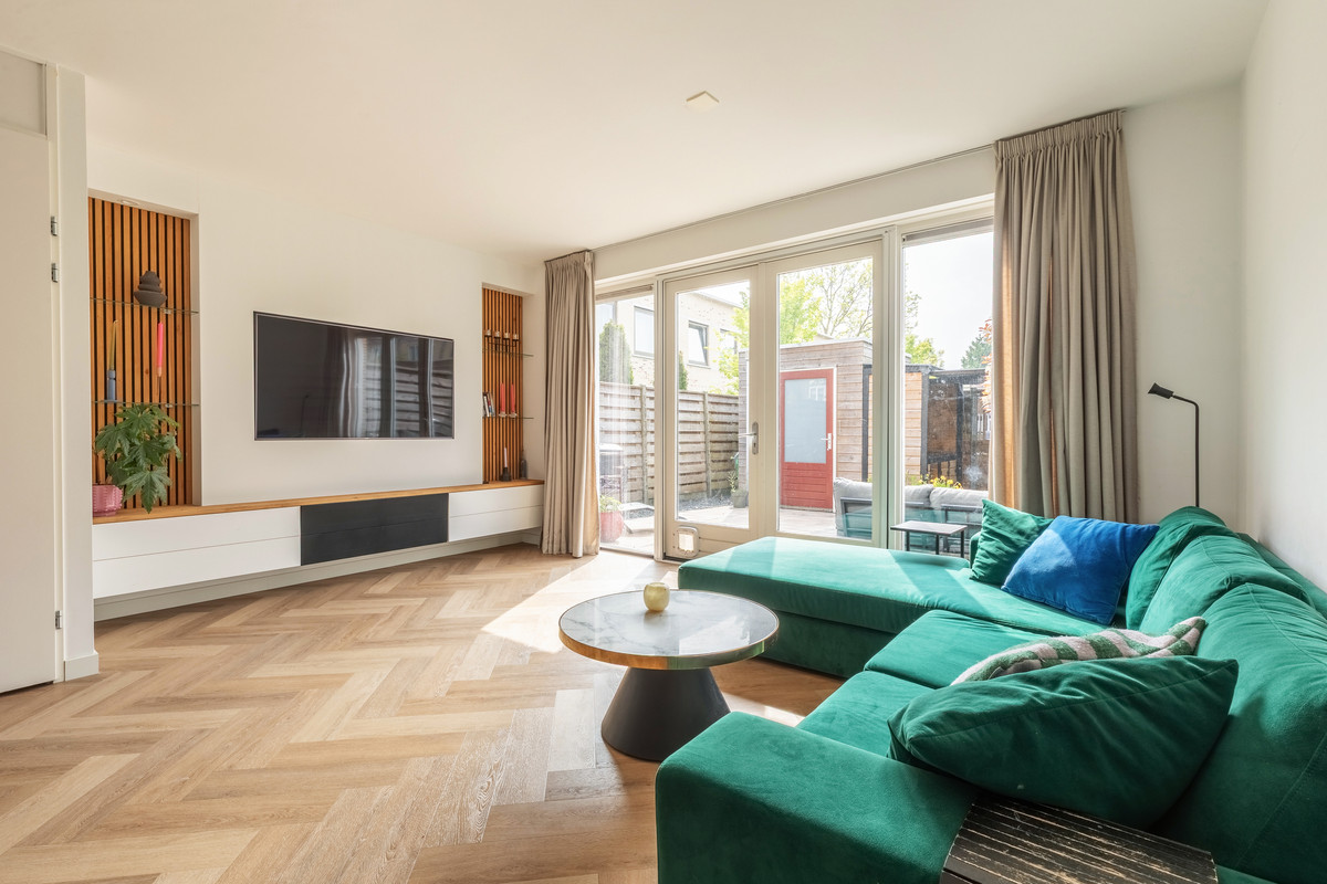 Hoekwoning te koop: Kostverlorenstraat 957, Weesp