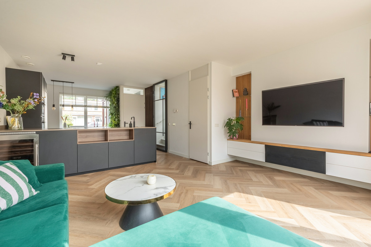 Hoekwoning te koop: Kostverlorenstraat 957, Weesp