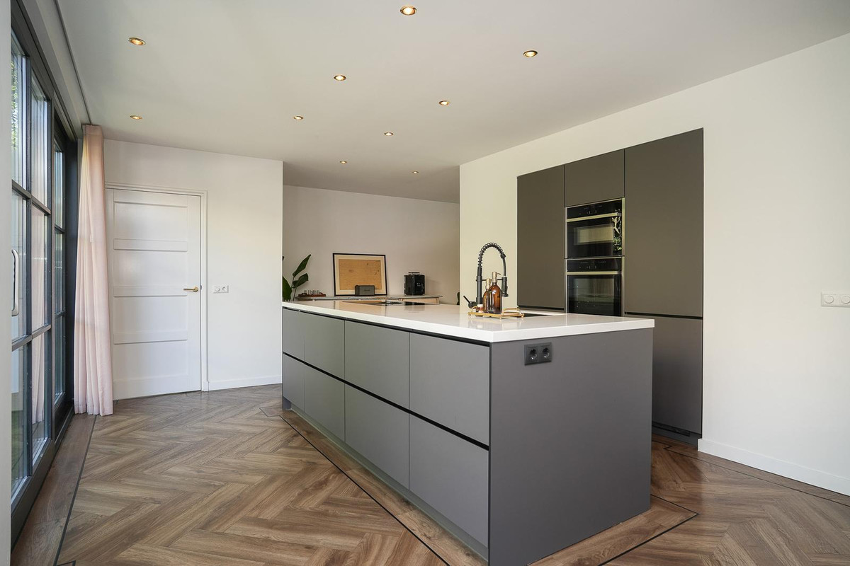 Tussenwoning te koop: Prof. Jordanlaan 68, Utrecht