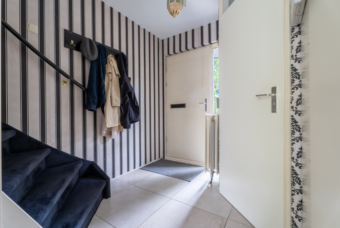 Tussenwoning te koop: Willem van der Scheepad 13, Hoogvliet Rotterdam
