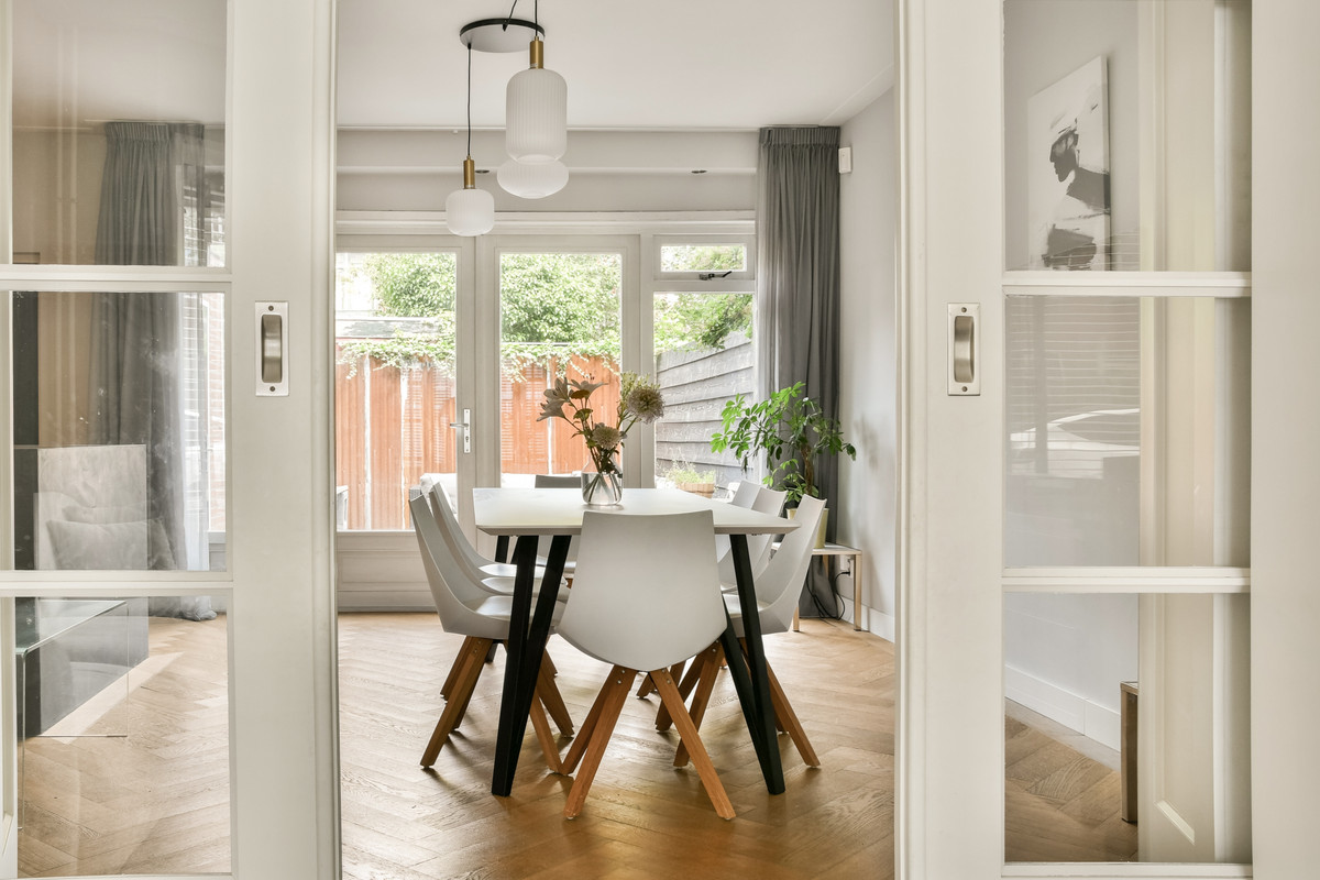 Tussenwoning te koop: Tiboel Siegenbeekstraat 11, Leiden