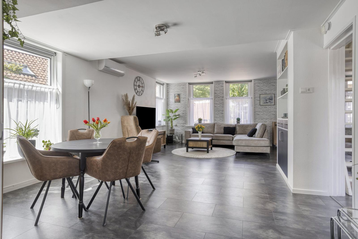 Hoekwoning te koop: Dijkstraat 13, Scharendijke