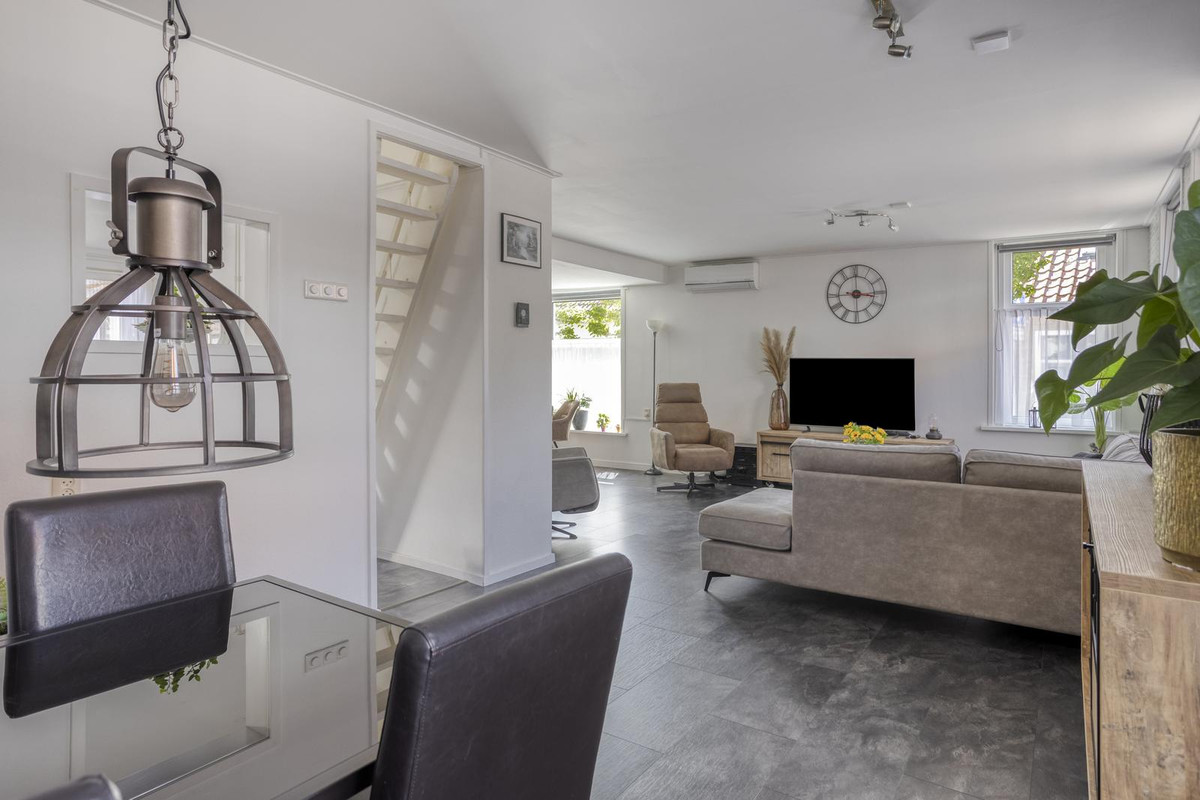 Hoekwoning te koop: Dijkstraat 13, Scharendijke