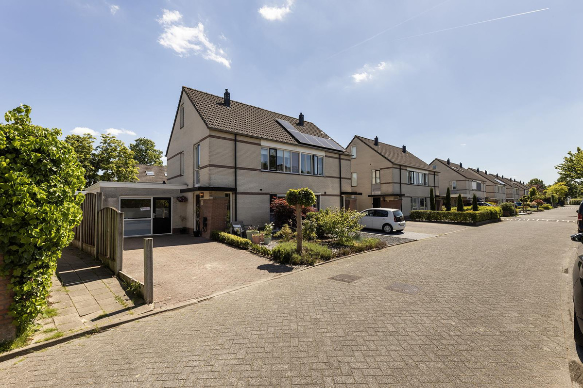 Hoekwoning te koop: Glasgowstraat 30, Hengelo