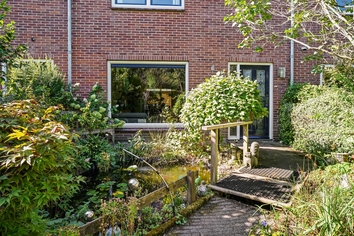 Tussenwoning te koop: De Mamuchetweg 3, De Bilt