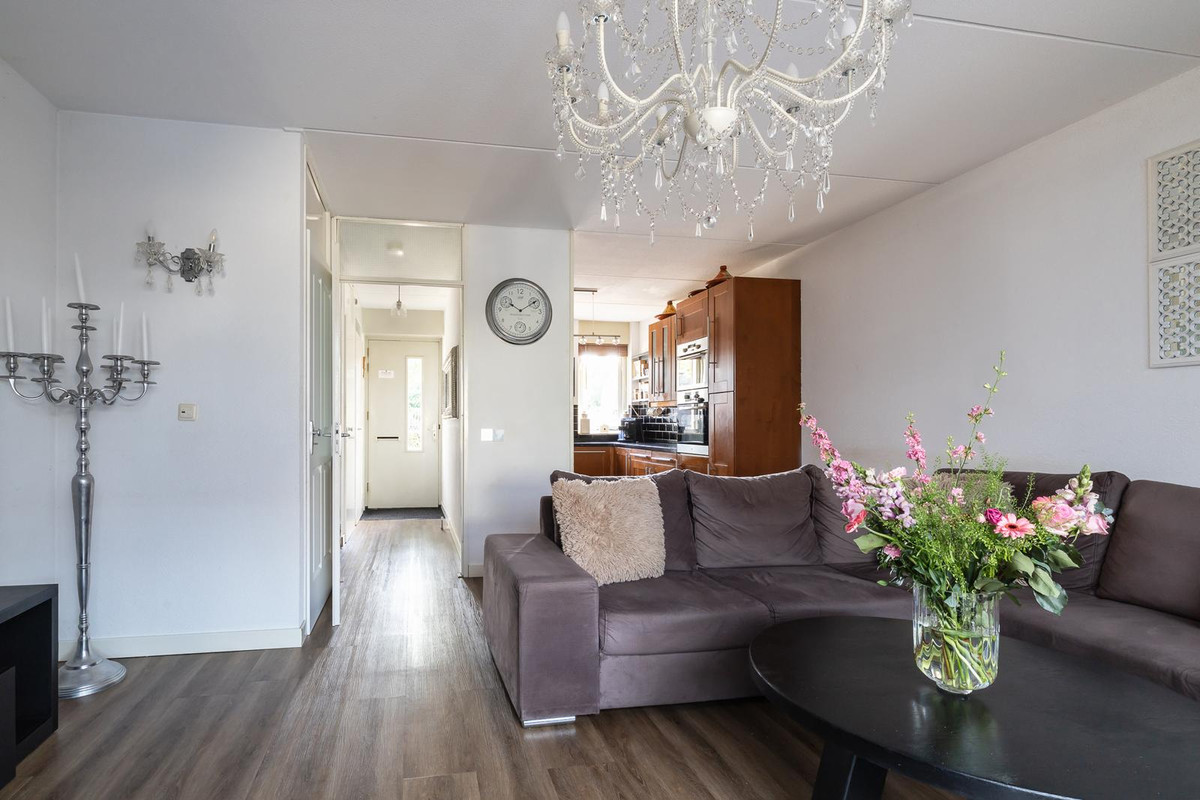 Tussenwoning te koop: Albrecht Dürerweg 92, Almere