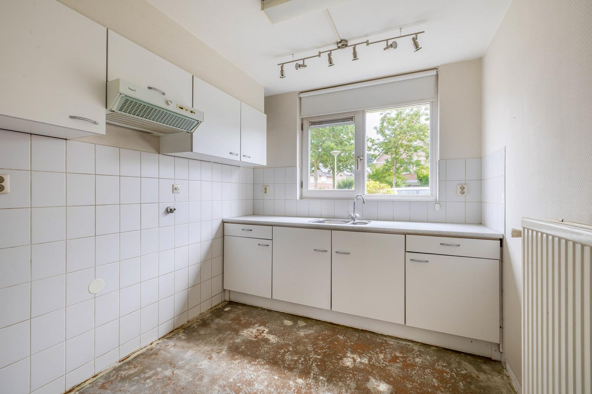 Tussenwoning te koop: Honingklaver 16, Venlo
