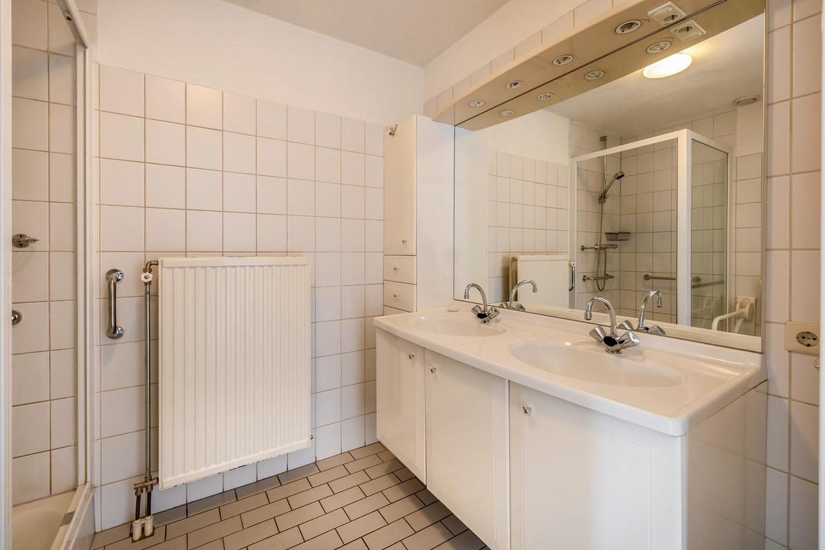 Tussenwoning te koop: Honingklaver 16, Venlo