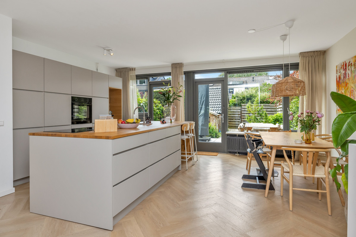 Hoekwoning te koop: Romeinlaan 7, Heemstede