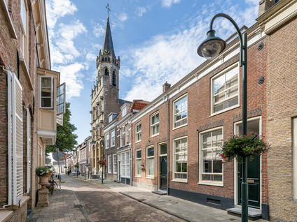 Hoogstraat 8