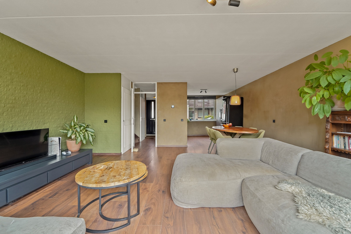 Tussenwoning te koop: Werve 25, Maasland