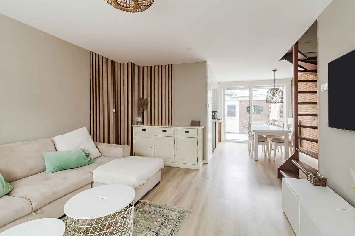 Tussenwoning te koop: Mauritsstraat 26, Alphen Aan Den Rijn