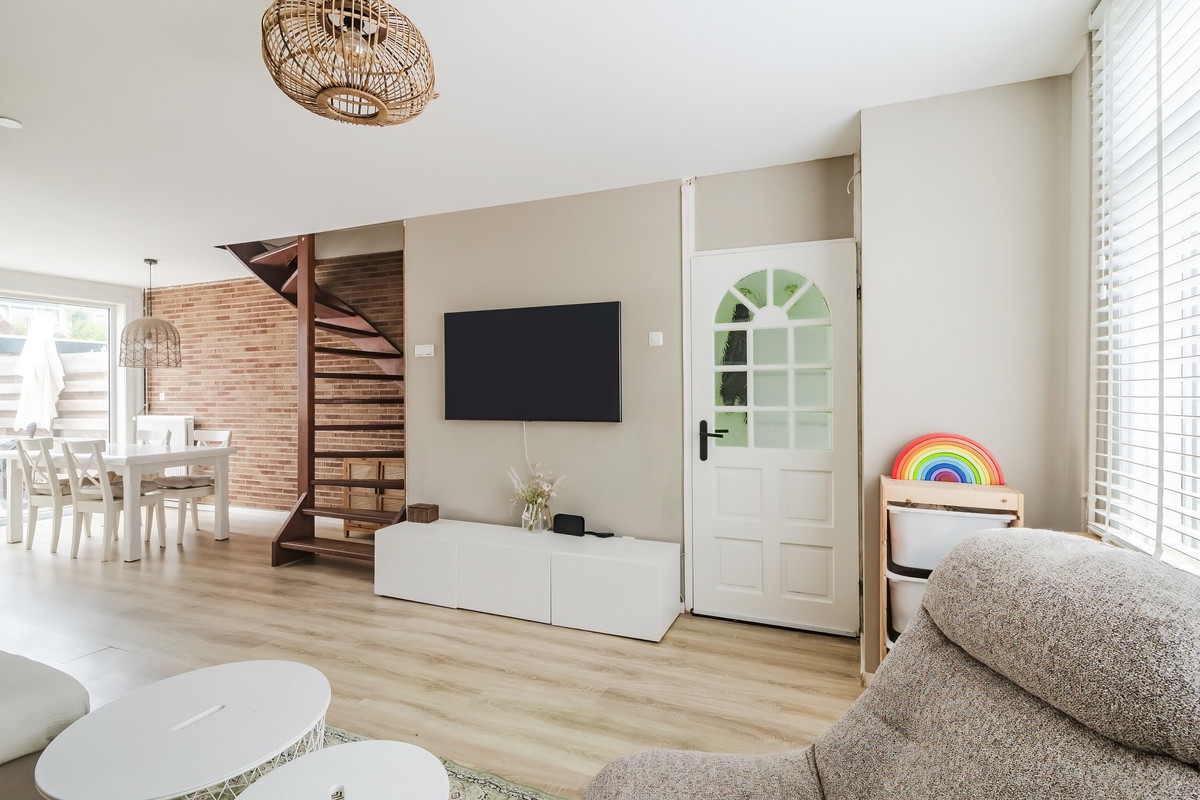 Tussenwoning te koop: Mauritsstraat 26, Alphen Aan Den Rijn
