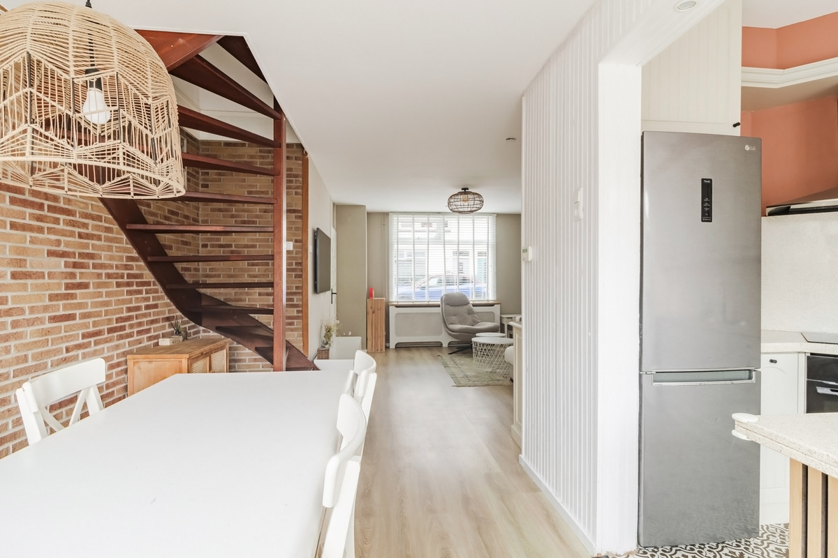 Tussenwoning te koop: Mauritsstraat 26, Alphen Aan Den Rijn