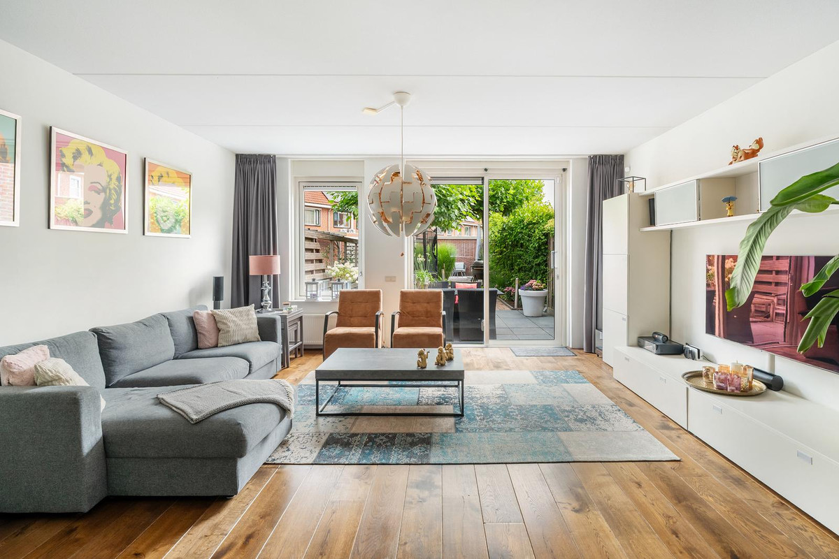 Tussenwoning te koop: Rodium 6, Rhoon