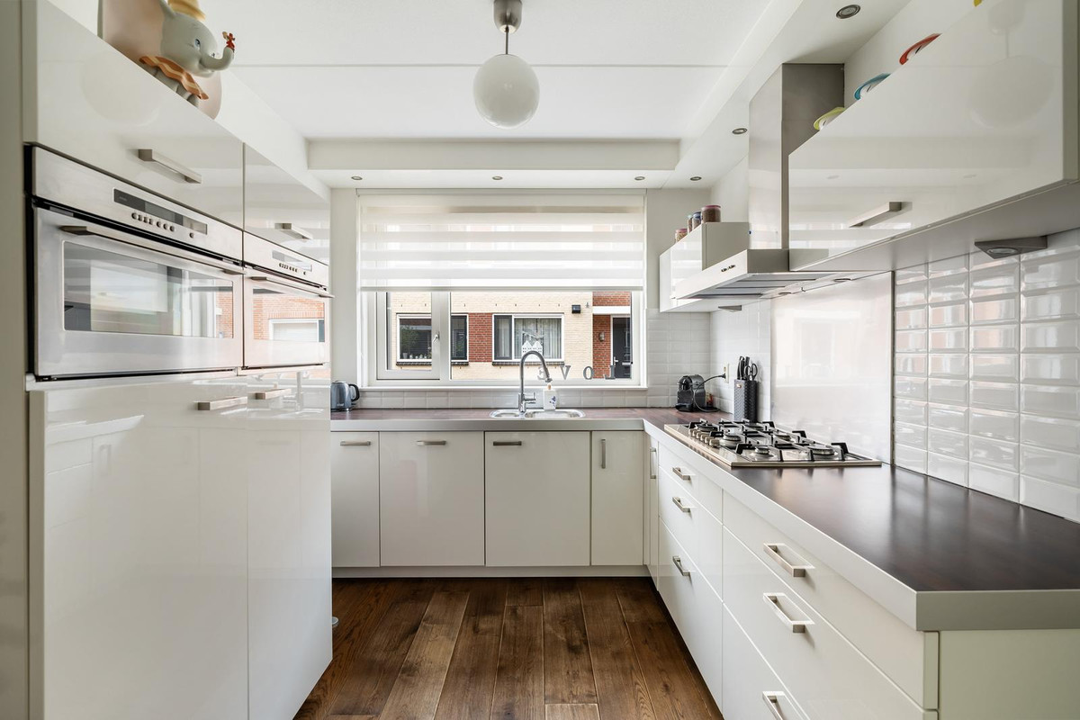 Tussenwoning te koop: Rodium 6, Rhoon