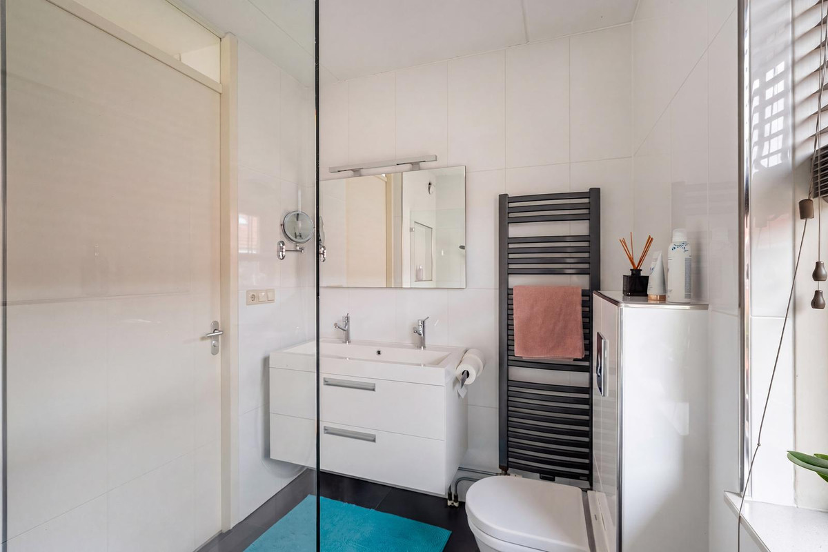 Tussenwoning te koop: Rodium 6, Rhoon