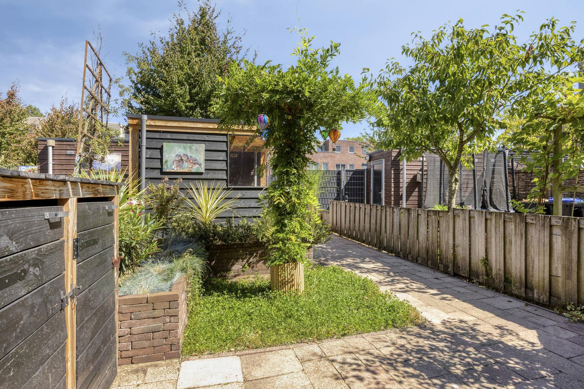 Tussenwoning te koop: Maasstraat 12, Alblasserdam