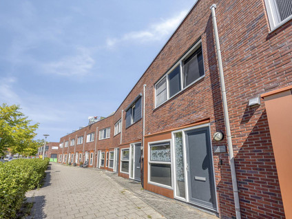 Maasstraat 12