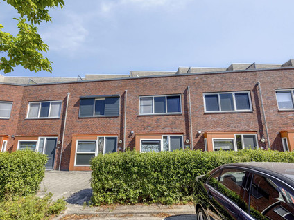 Maasstraat 12