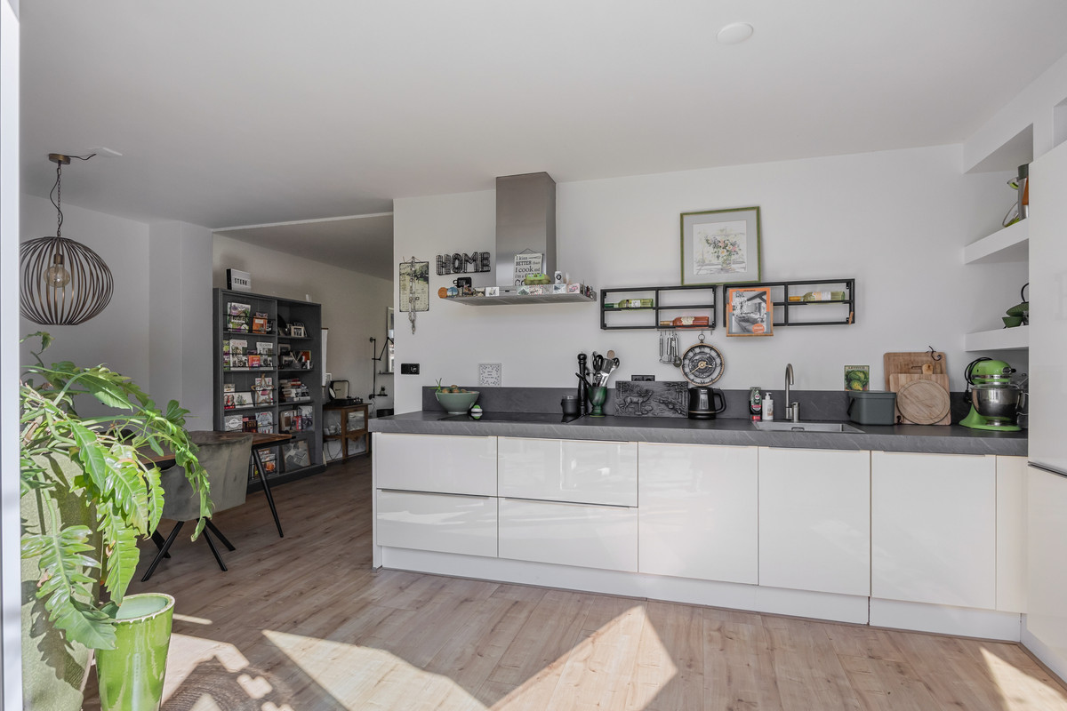 Twee-onder-één-kap te koop: Pater Brugmanstraat 51, Bolsward