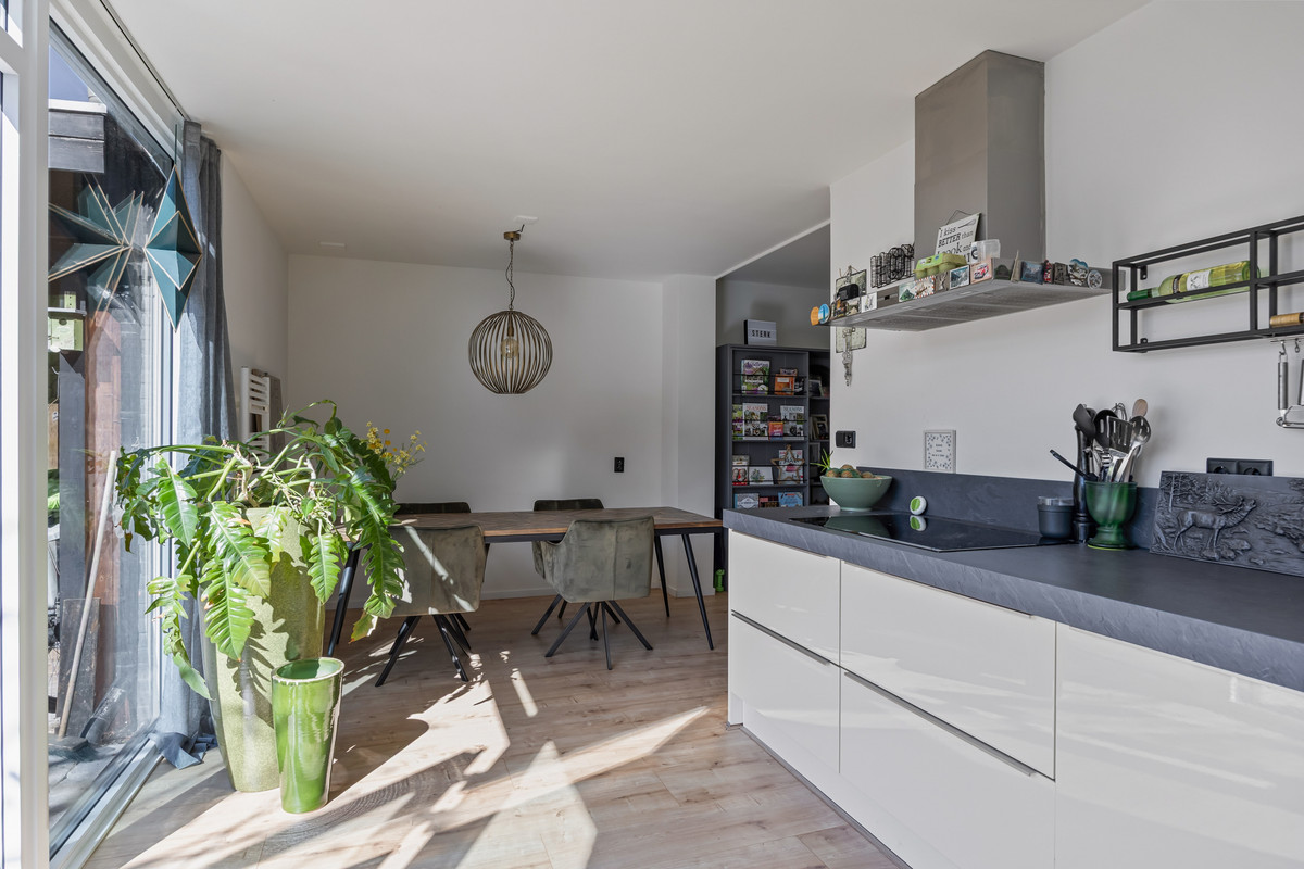 Twee-onder-één-kap te koop: Pater Brugmanstraat 51, Bolsward