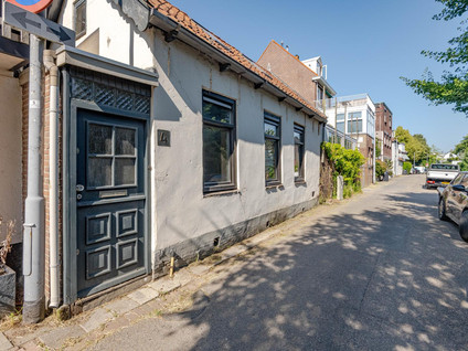 Benedenstraat 4