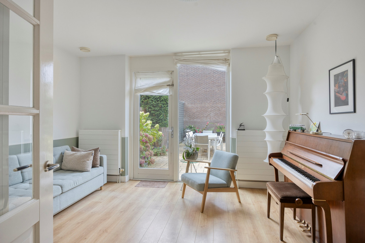 Tussenwoning te koop: Bert Garthoffpad 5, Oegstgeest