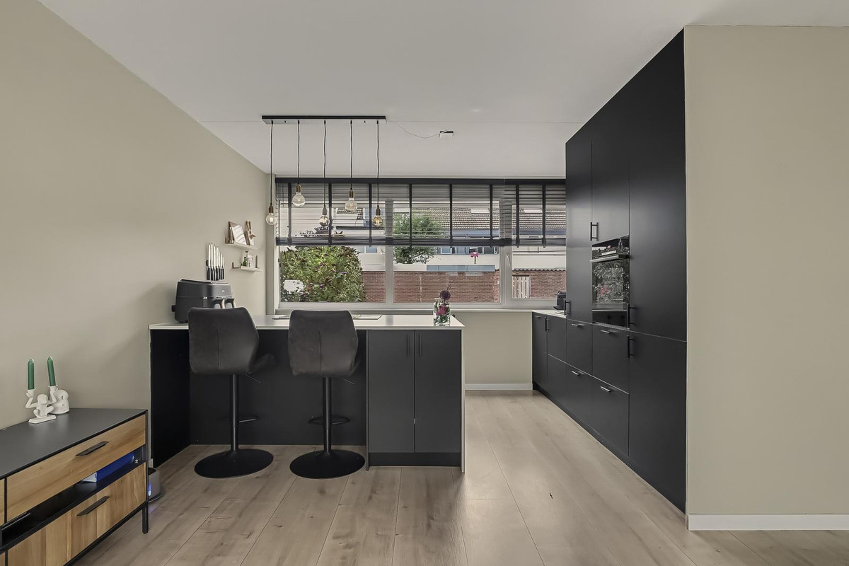 Tussenwoning te koop: Dillenburglaan 53, Goes