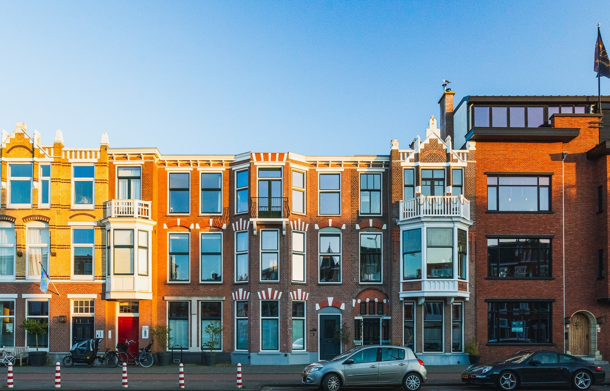 Tussenwoning te koop: Groot Hertoginnelaan 156, 'S-Gravenhage