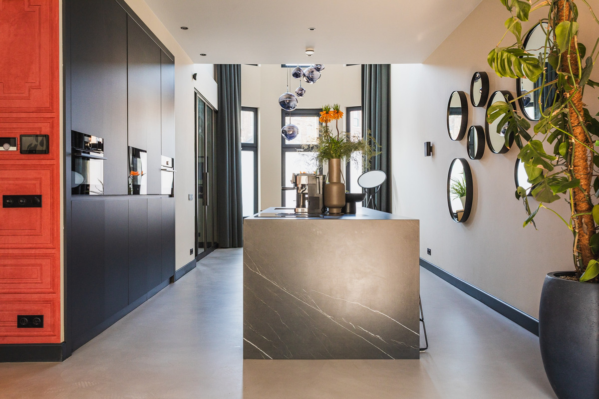 Tussenwoning te koop: Groot Hertoginnelaan 156, 'S-Gravenhage