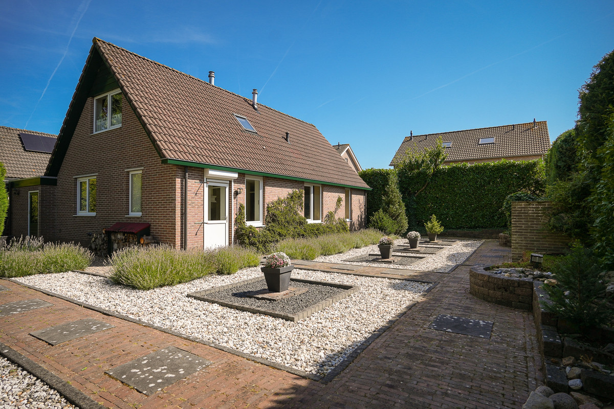 Vrijstaande woning te koop: Bezander 3, Heukelum