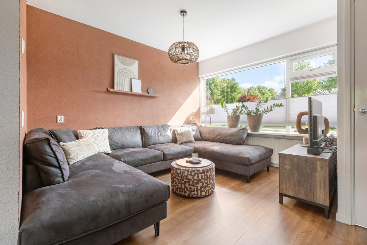 Hoekwoning te koop: Deutechemstrjitte 7, Surhuizum
