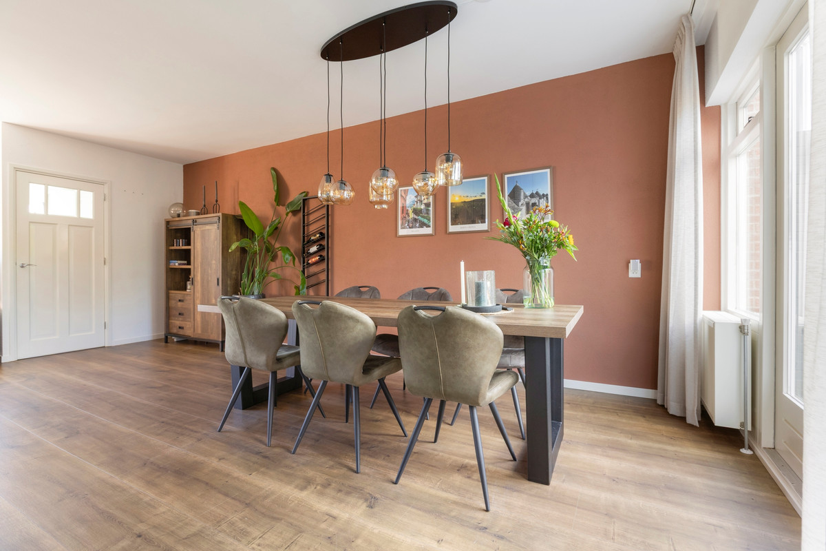Hoekwoning te koop: Deutechemstrjitte 7, Surhuizum