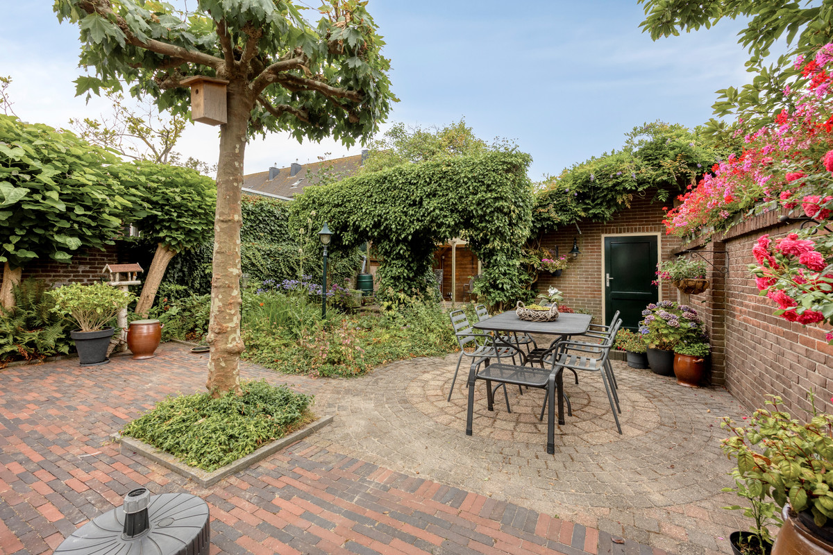 Tussenwoning te koop: Van der Goesstraat 16, Honselersdijk