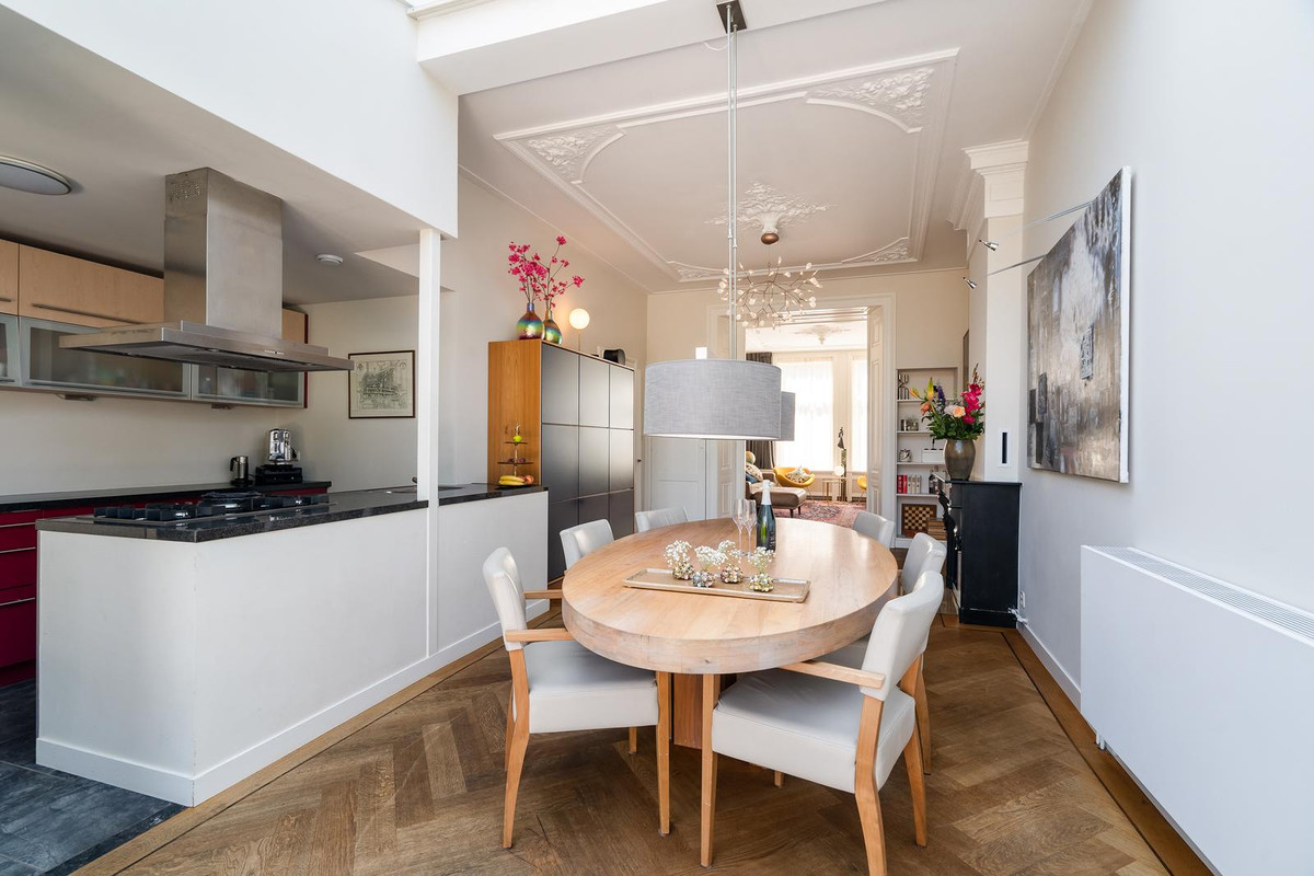 Tussenwoning te koop: Hoge Rijndijk 44, Leiden