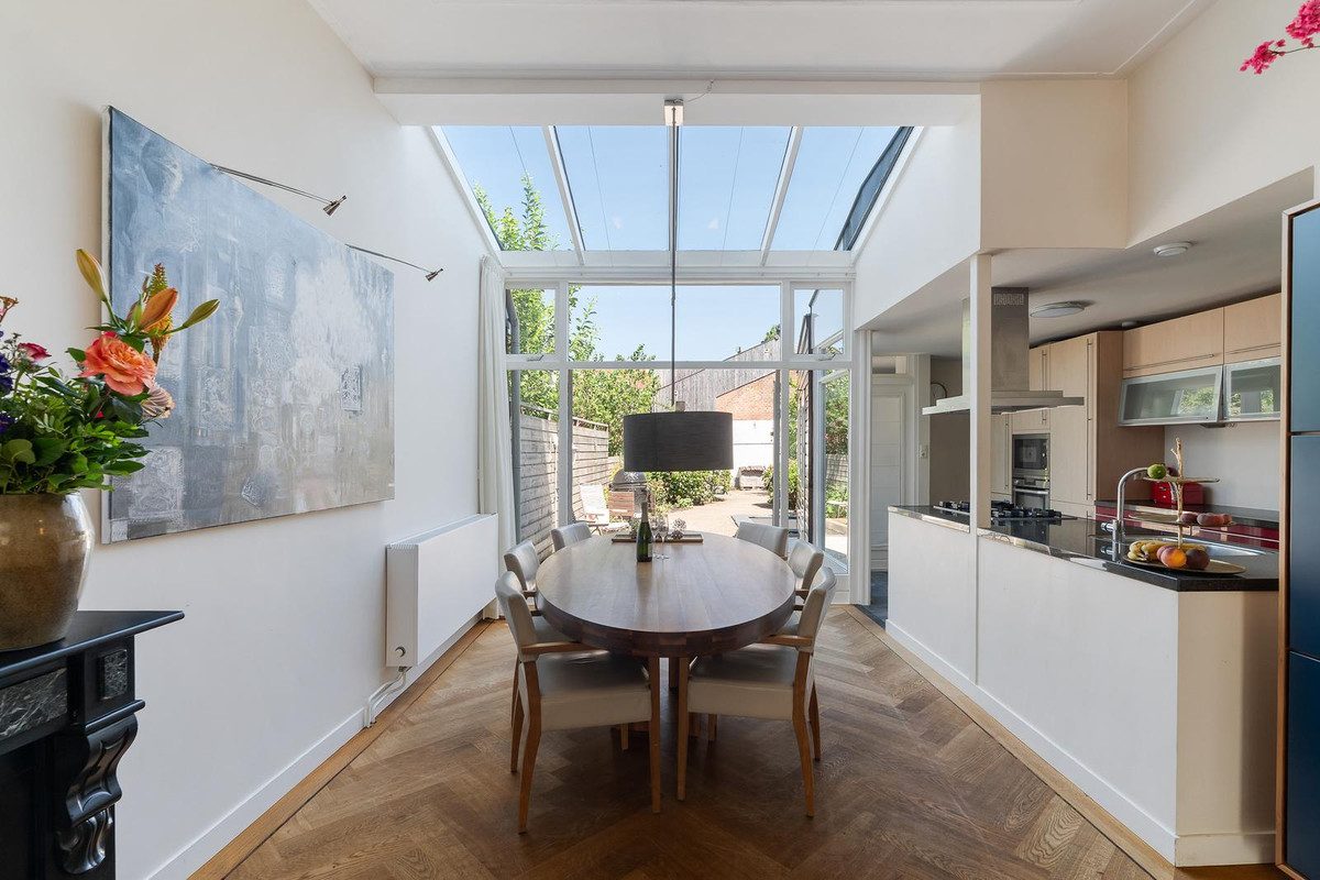 Tussenwoning te koop: Hoge Rijndijk 44, Leiden