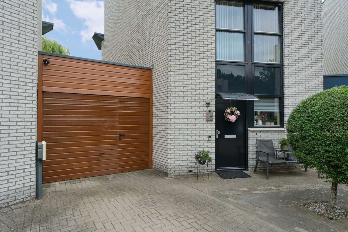 Tussenwoning te koop: Groot Hag 12, Almelo