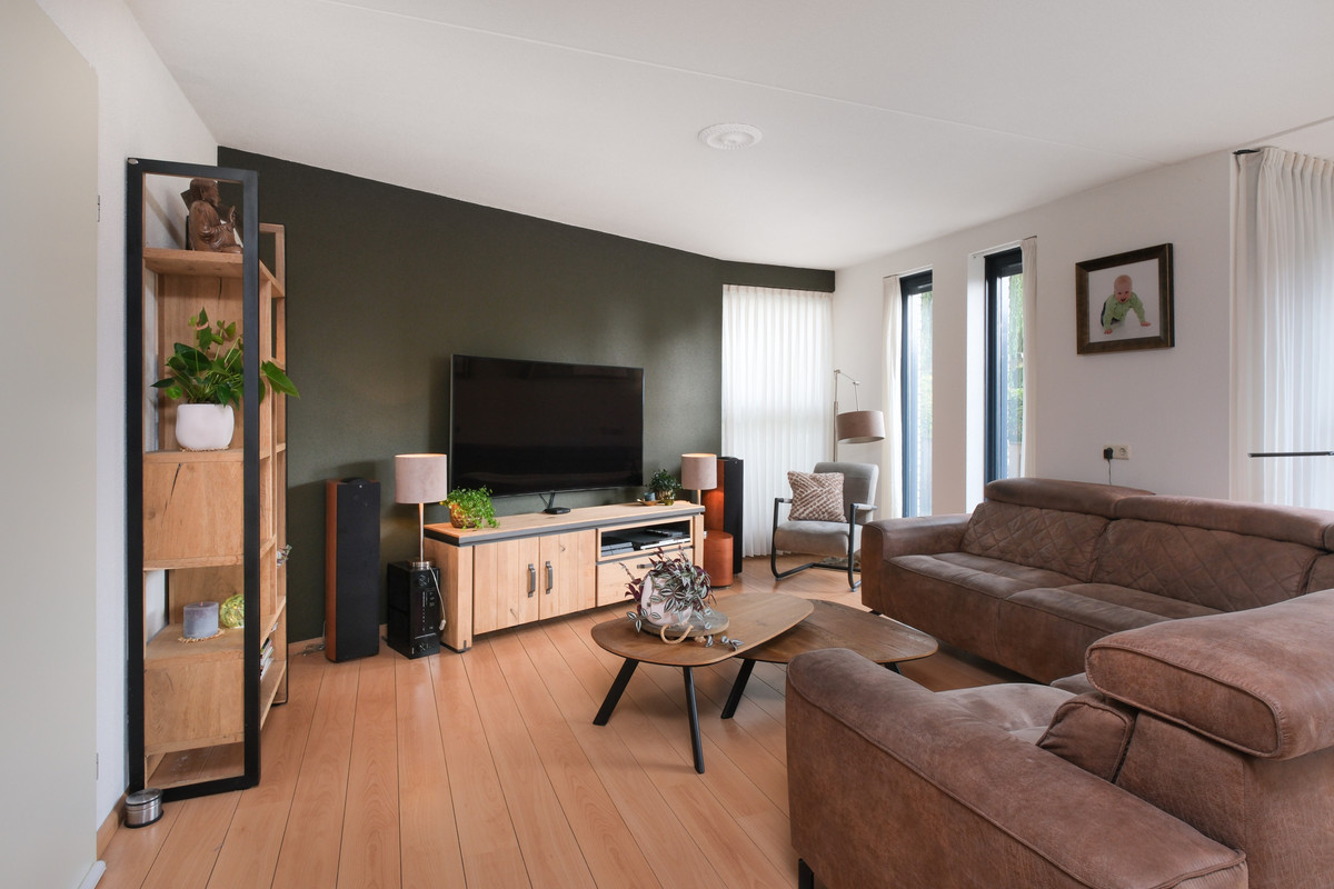 Tussenwoning te koop: Groot Hag 12, Almelo