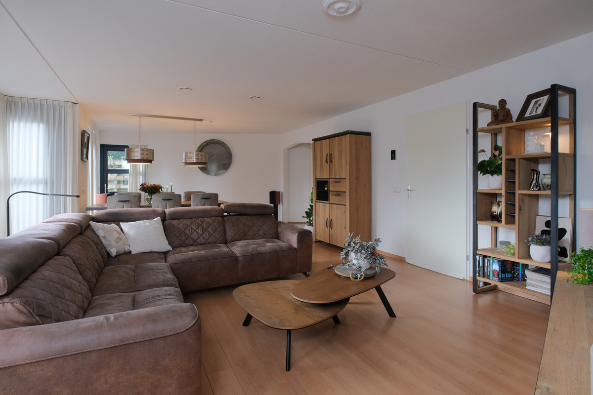 Tussenwoning te koop: Groot Hag 12, Almelo