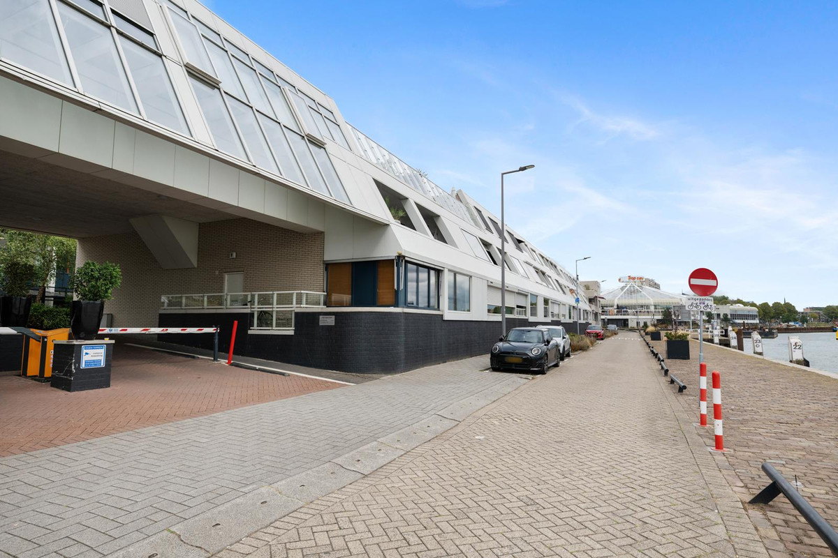 Appartement te koop: Oosterkade 51, Rotterdam