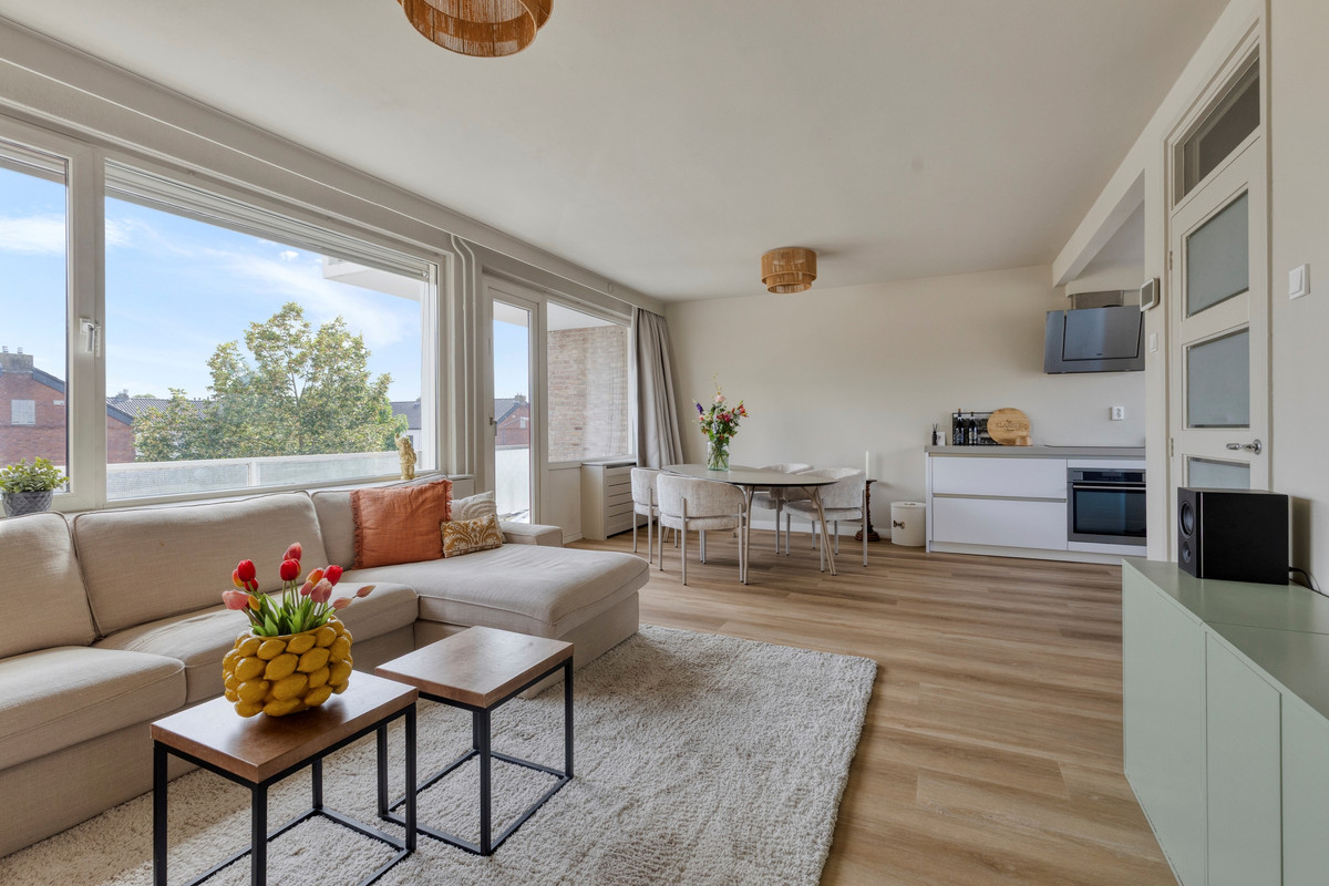Appartement te koop: Michiel de Ruyterweg 105A, Vught