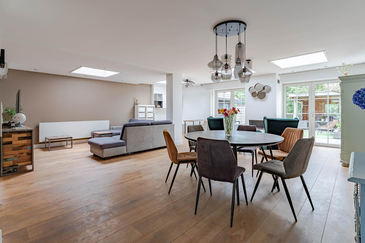 Tussenwoning te koop: Valkenburgerlaan 30, Boskoop