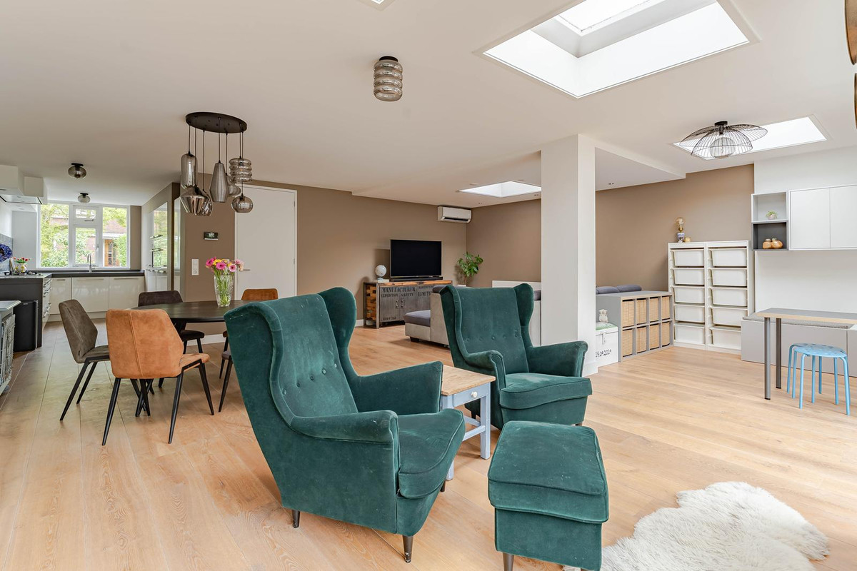 Tussenwoning te koop: Valkenburgerlaan 30, Boskoop
